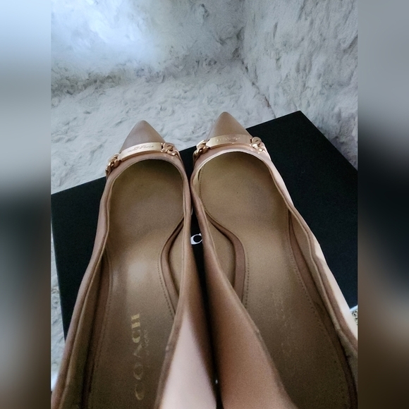Coach Tan Leather Bowery Kitten Heels S 7.5 - Picture 8 of 16